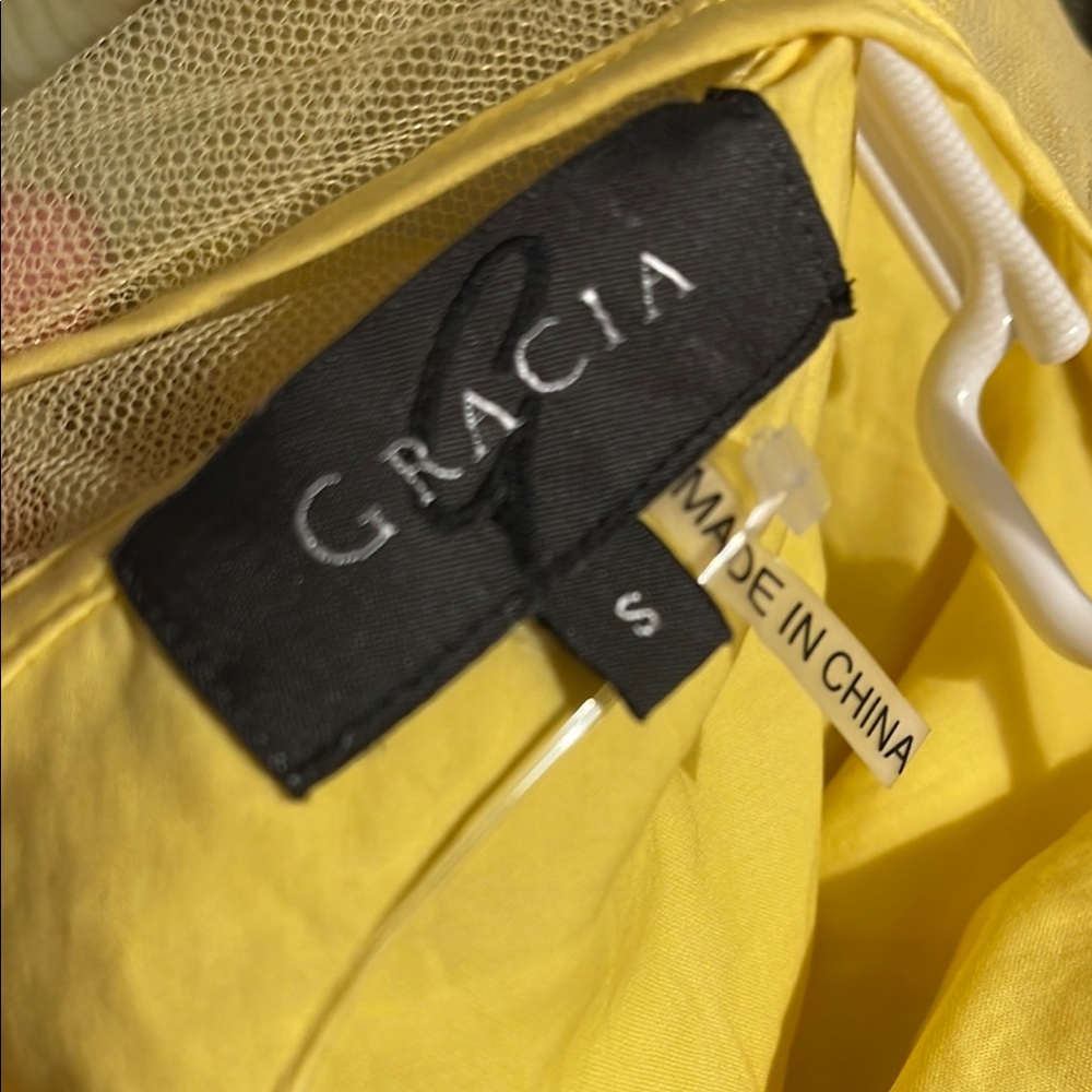 Gracia Yellow Ruffled Off-Shoulder Blouse - Picture 2 of 2